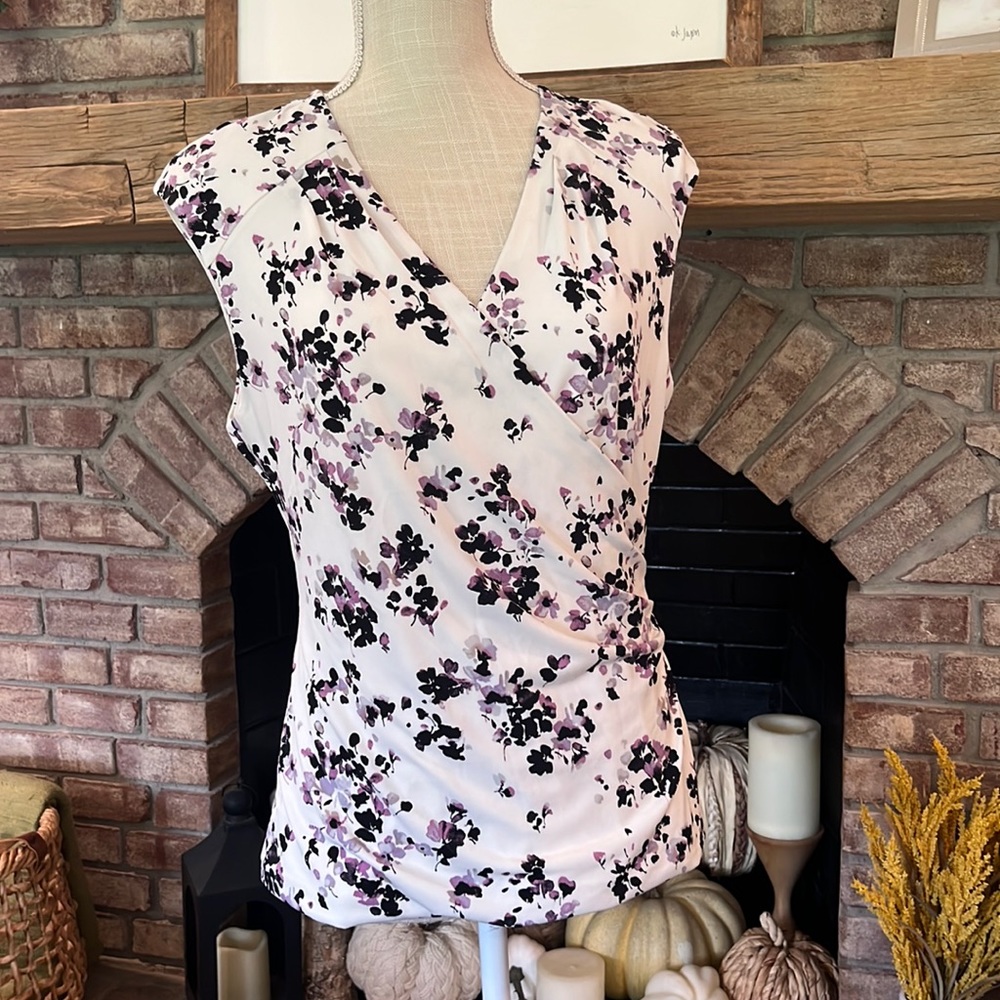 Like new WHBM blouse !